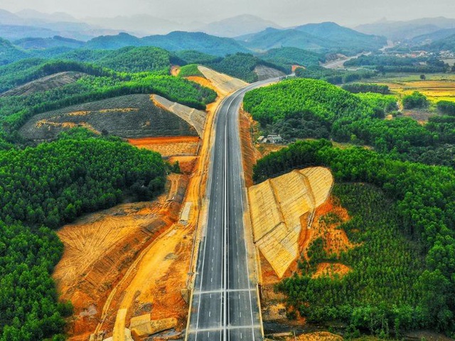 Cao tốc Dầu Giây - Liên Khương hình thành giúp tăng kết nối khu vực cao nguyên và vùng kinh tế phía Nam